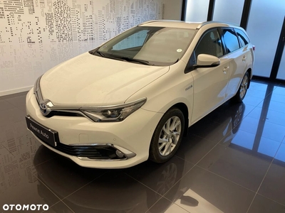 Toyota Auris Hybrid 135 Prestige