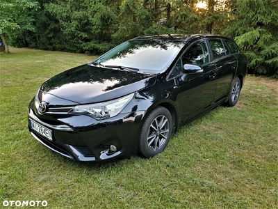 Toyota Avensis 1.8 Premium