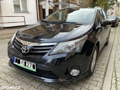 Toyota Avensis 2.0 D-4D Luna