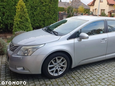 Toyota Avensis 2.0 D-4D Luna