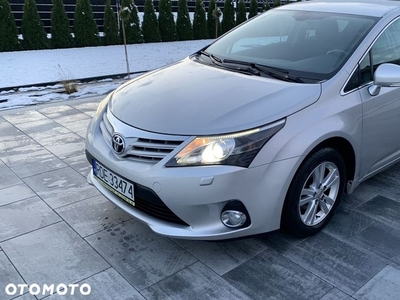 Toyota Avensis 2.0 D-4D Luna