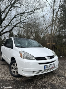 Toyota Sienna 3.3 LE AWD