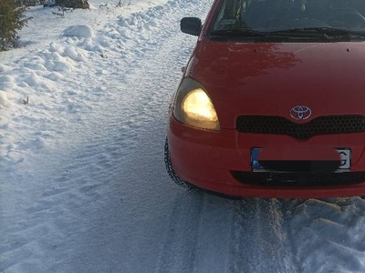 **Toyota Yaris 1.0 1999rok wspomaganie**