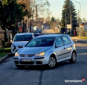 Volkswagen Golf V 1.6