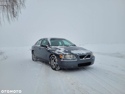 Volvo S60 2.5T AWD Momentum