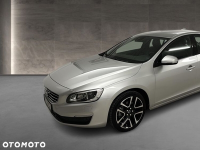 Volvo S60 D2 Drive-E Dynamic Edition (Momentum)