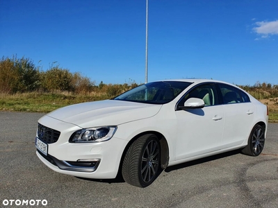 Volvo S60 T5 Drive-E Momentum