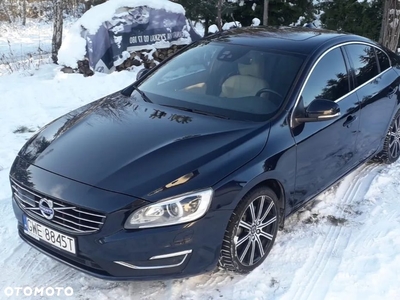 Volvo S60 T6 Drive-E Dynamic Edition (Momentum)