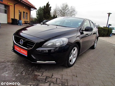 Volvo V40 D2