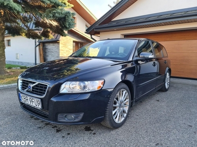 Volvo V50 D5