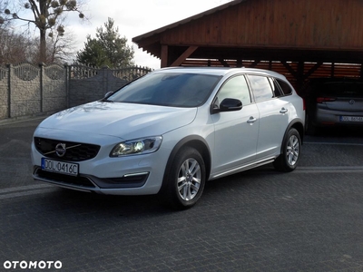 Volvo V60 Cross Country D3 Geartronic Momentum