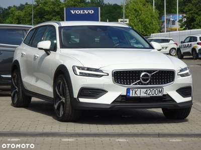 Volvo V60 Cross Country D4 AWD