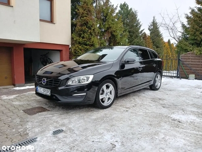 Volvo V60 D2