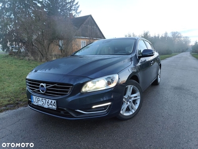 Volvo V60 D6 AWD Plug-in Hybrid Summum