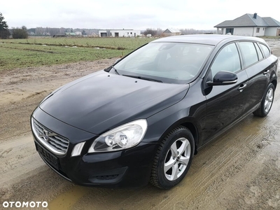 Volvo V60 T3 Momentum