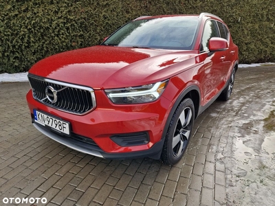 Volvo XC 40 T5 AWD Momentum