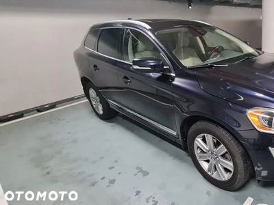 Volvo XC 60 T6 AWD Momentum