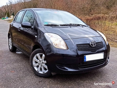 Yaris II / 2008/ 2009r / 1,3 Benzyna / 5 drzwi / klima