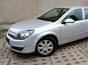 Astra 1.6benz. 105KM 5drzwi Bardzo Zadbane z Klimą Tempomat Tylko 174800km