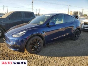 Tesla Model Y benzyna 2022r. (LOS ANGELES)