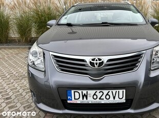 Używany Toyota Avensis 2009