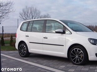 Używany Volkswagen Touran 2011