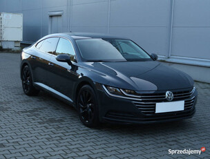 VW Arteon 2.0 TSI