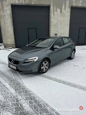 Zadbane Volvo V40 z niskim przebiegiem