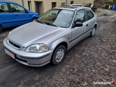 Honda civikiem 1.4. 16 v .wspomaganie .el szyby .el.szyber d