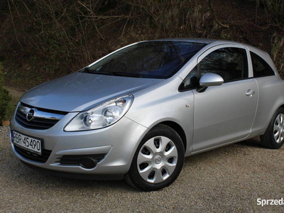 Opel corsa D 1.2 Benzyna