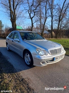 Sprzedam Mercedesa w203