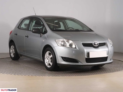 Toyota Auris 1.3 99 KM 2009r. (Piaseczno)