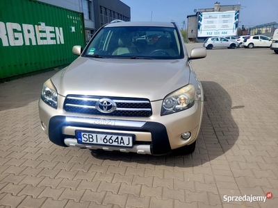 Toyota RAV4, 4x4, 2.2diesel, hak, najbogatsza wersja, 2din