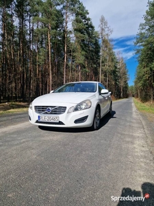 Volvo V60 D5 AWD