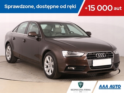 Audi A4 B8 Limousine Facelifting 1.8 TFSI 170KM 2012