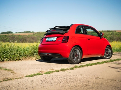 Fiat 500e 2022 42 kWh 13022km Kabriolet