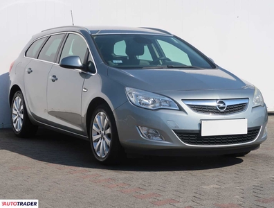 Opel Astra 1.4 138 KM 2012r. (Piaseczno)