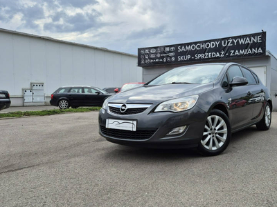 Opel Astra J (2009-2019)