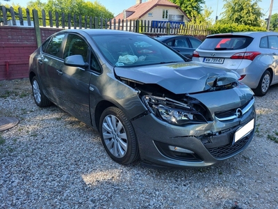 Opel Astra J Sedan 1.4 Turbo ECOTEC 140KM 2018