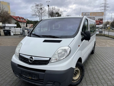 Opel Vivaro A Combi L1 2.0 CDTI 115KM 2013