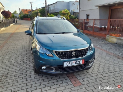 Peugeot 2008 1.2 Pure Tech Signature lift