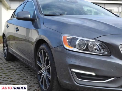 Volvo S60 2.0 benzyna 245 KM 2017r. (warszawa)