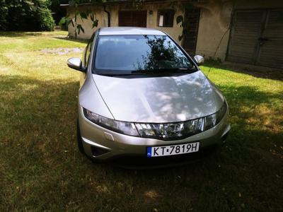 Honda civic 1.8 benz 140 K.