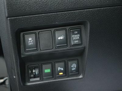 Nissan X-Trail 1.6 DCi Automat LED Panoramadach Navi Kamera360 Bluetooth 7-osób III (2014-)