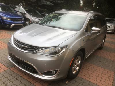 Używane Chrysler Pacifica - 172 077 PLN, 22 800 km, 2018