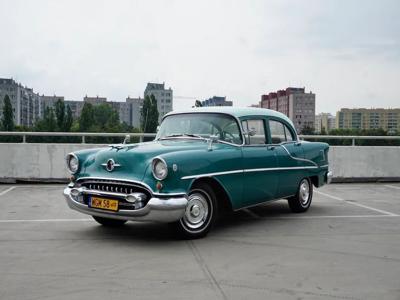 Używane Oldsmobile Delta 88 - 159 900 PLN, 83 000 km, 1955