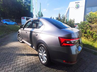 Używane Skoda Superb - 175 900 PLN, 4 400 km, 2022