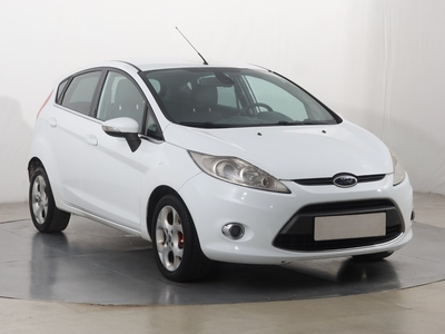 Ford Fiesta VII , GAZ, Klimatronic, Parktronic, Podgrzewane siedzienia,ALU