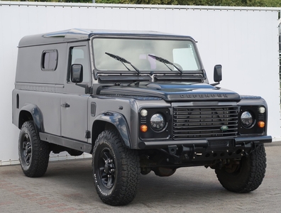 Land Rover Defender II