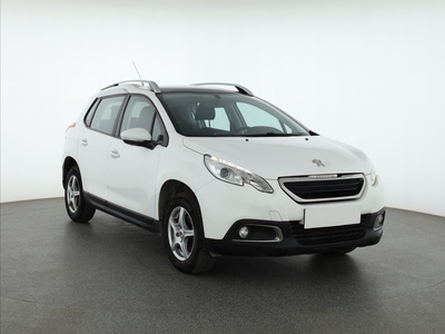 Peugeot 2008 , Navi, Klima, Tempomat, Podgrzewane siedzienia,